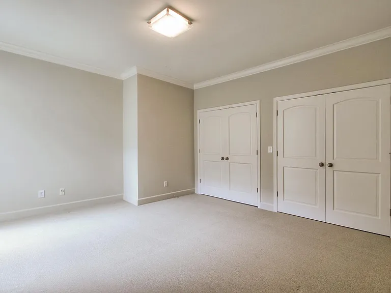 248 Valley St — Photo 24