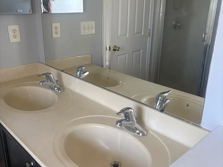 103 S Raphael Ct — Photo 15