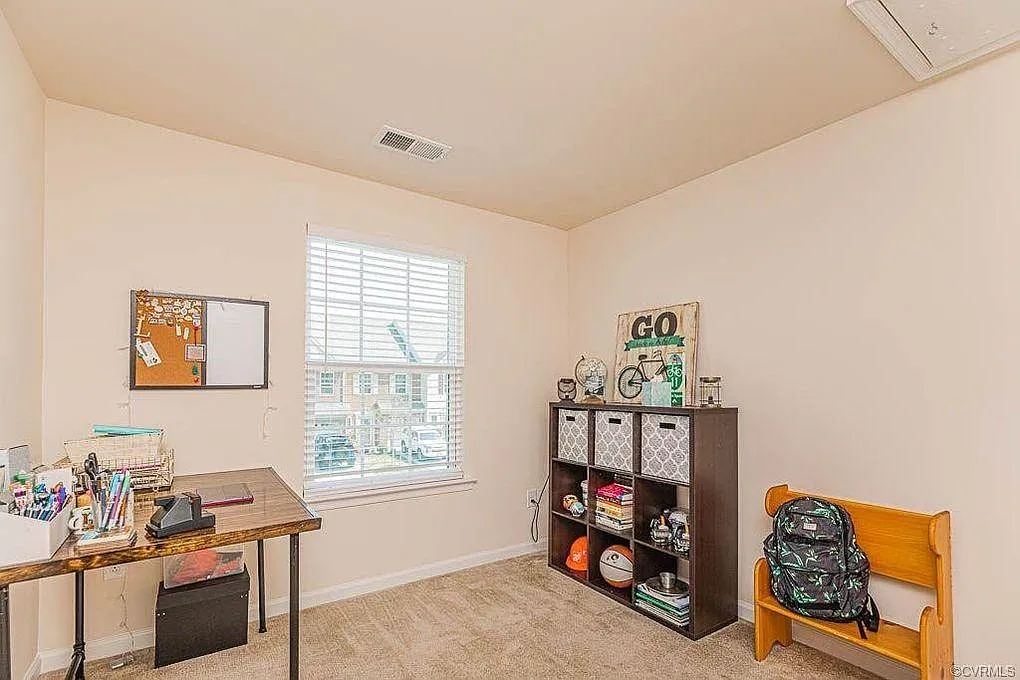 8956 Ringview Dr — Photo 3