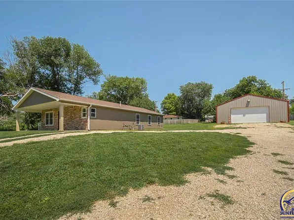 313 Jefferson St, Pomona, KS 66076