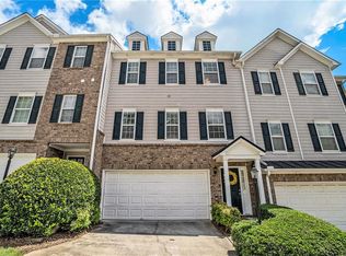 363 Eagle Tiff Dr, Sugar Hill, GA 30518