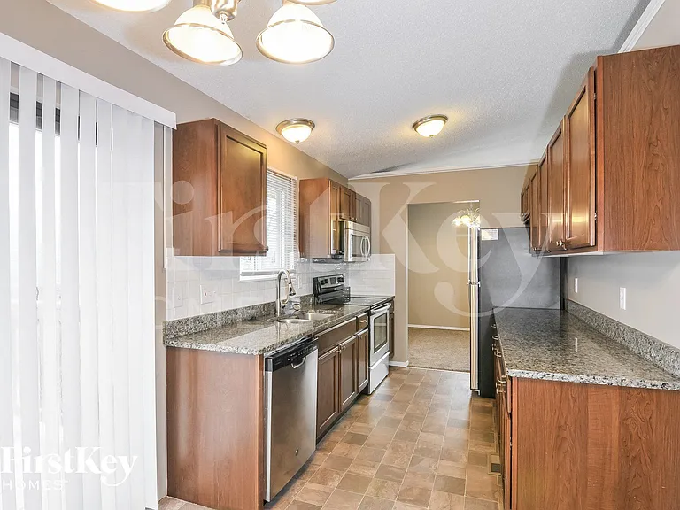 1 Berry Ct — Photo 6