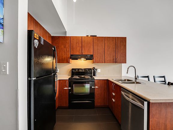 2nd image of 40437 Tantalus Rd #406