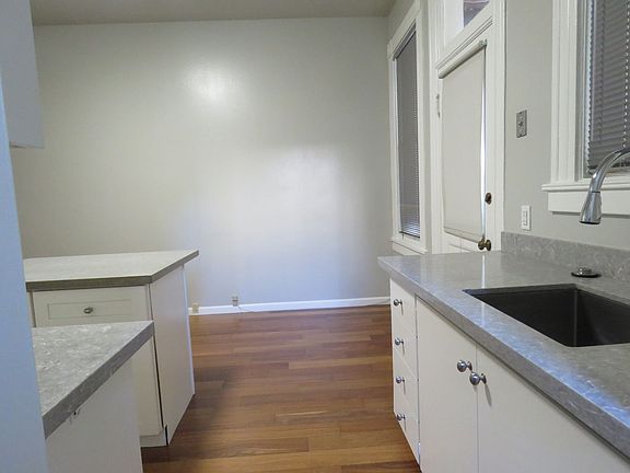 5th image of 2960-2966 California St #3