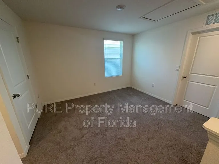 8702 SW 46th Ave — Photo 26