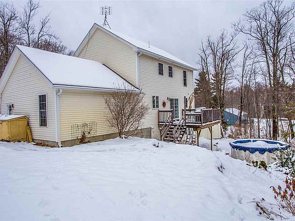 3rd image of 15 Gibbs Ave