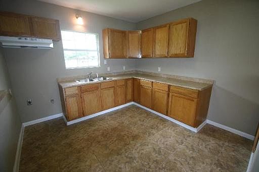5th image of 1815 HUNTER BLVD