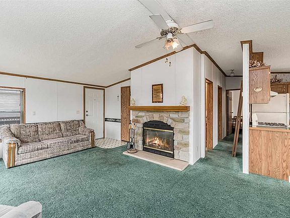 5th image of 4409 Lakeview Dr