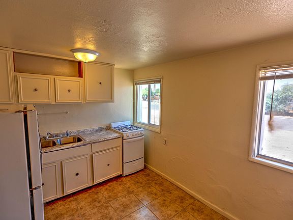 5th image of 1506 N 9th Ave #15
