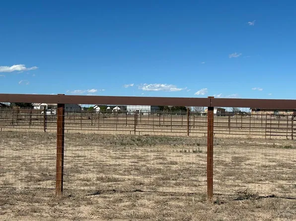 675 E Paradise Dr, Pueblo West, CO 81007