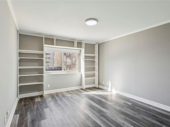 4th image of 2285 Peachtree Rd NE Unit 404