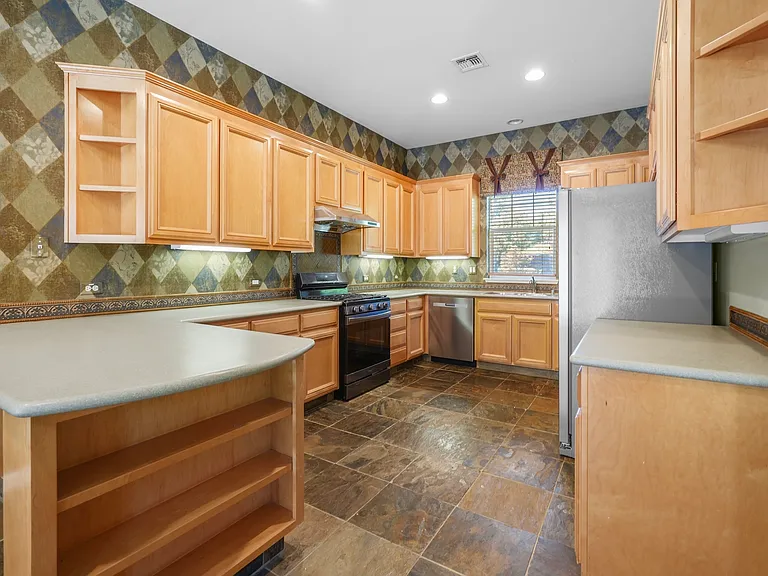 2114 Gullane Way — Photo 8