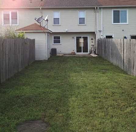 3rd image of 3905 Raintree Ct