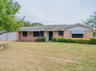 1436 Brookside Dr, Hurst, TX 76053