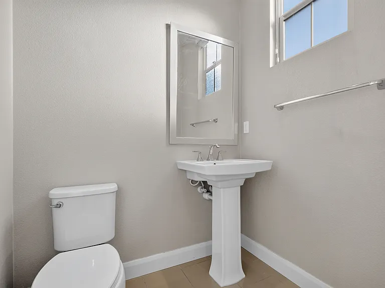 1606 Hidden Creek Ln — Photo 15
