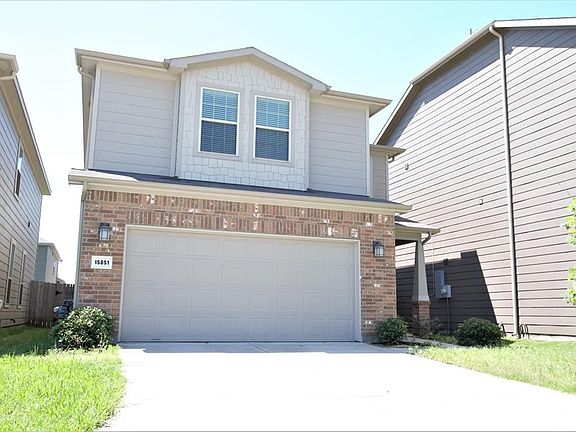 2nd image of 15851 Sunny Stone Dr