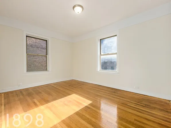 217 Haven Avenue image 2 of 6