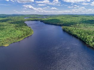 11 Pine Ln, Oxford, ME 04270