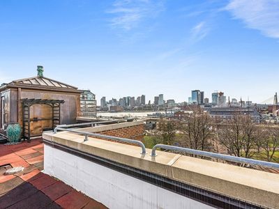 42 8th St APT 3513, Charlestown, MA, 02129