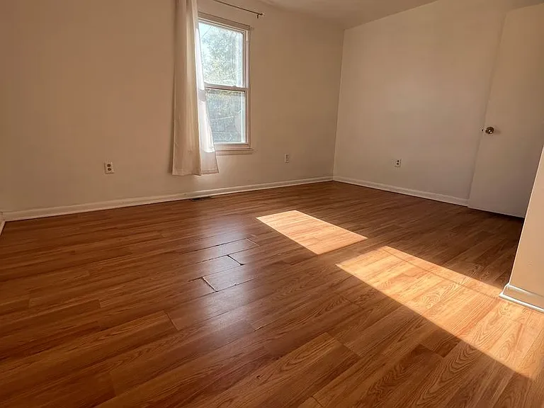 1610 W Diamond St — Photo 21