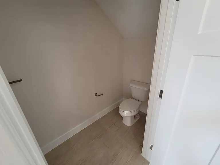 2102 Penny Ln — Photo 12