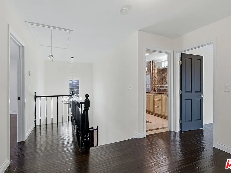 1301 Angelus Ave — Photo 22
