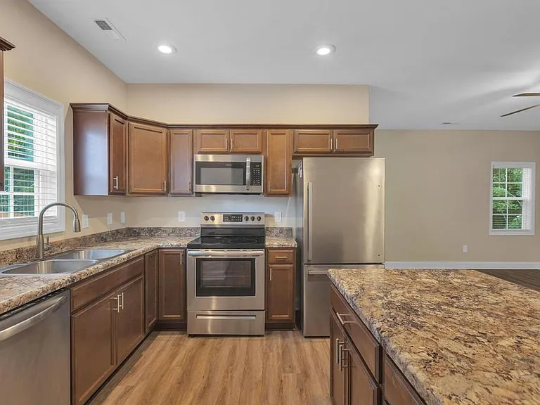 148 Broadleaf Dr — Photo 7