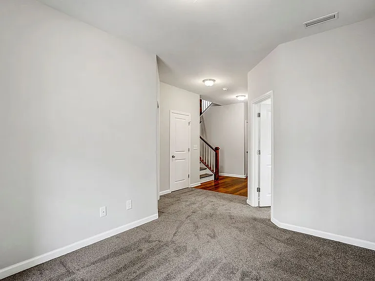 529 Metro Sta — Photo 22