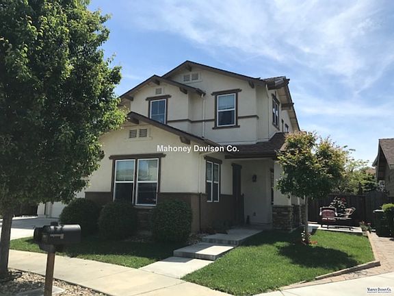 2nd image of 1682 Southridge Dr