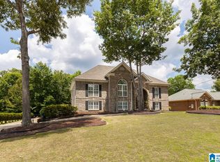 909 Bending Creek Dr, Bessemer, AL 35023