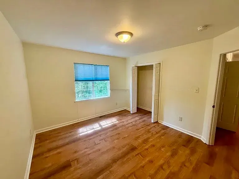317 Saint Thomas Dr — Photo 9
