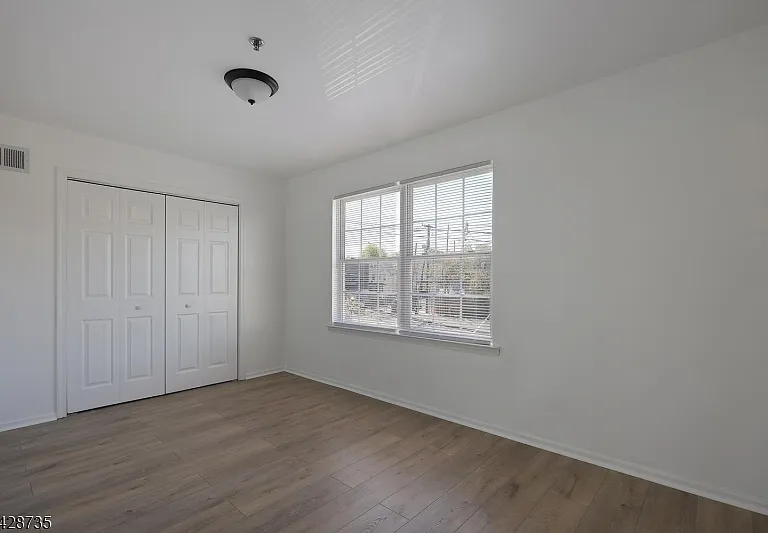 566 Pennsylvania Ave #E2 — Photo 17