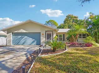 2137 Malcolm Dr, Palm Harbor, FL 34684