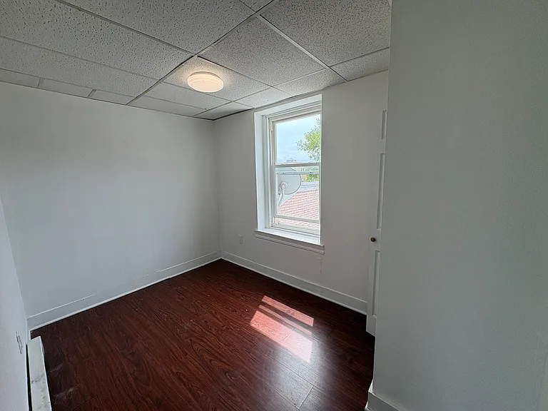 32 N 3rd Ave — Photo 31