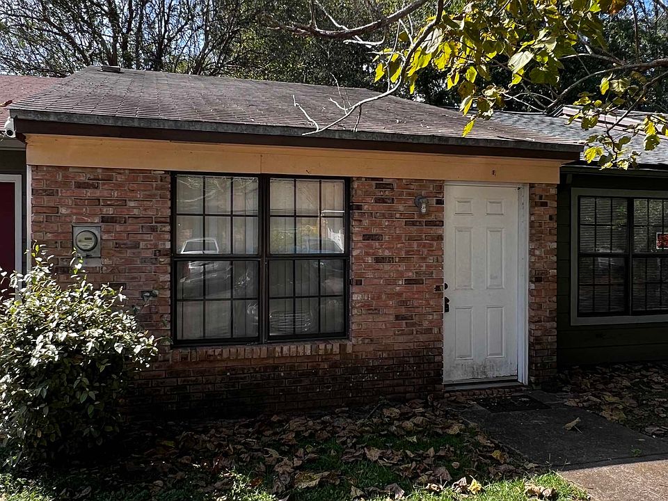 1st image of 218 White Dr APT E