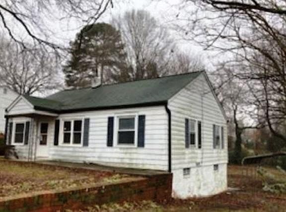 2nd image of 512 Oak Ave