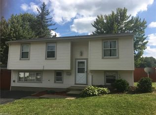 58 Camrose Dr, Niles, OH