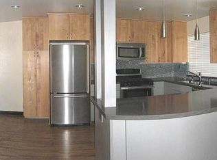 8627 Twin Rivers Dr, Ventura, CA 93004