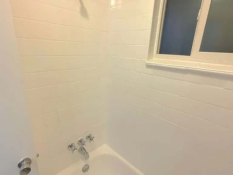 Lampliter Apartments — Photo 12
