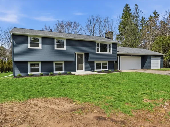 2163 Evergreen Ln, Ontario, NY 14519