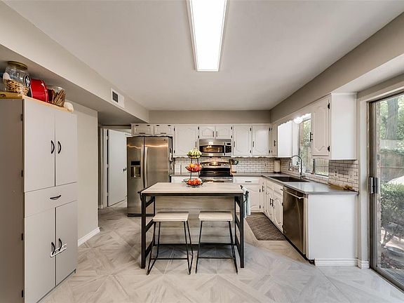 5th image of 1707 Meadow Crest Ln