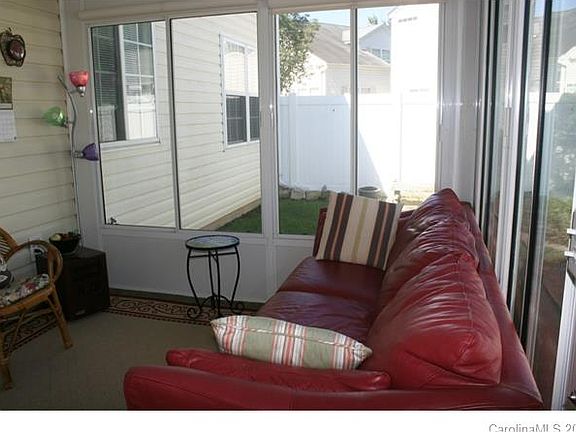 5th image of 8990 Meadowmont View Dr