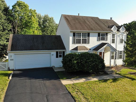 2nd image of 3761 Harwood Ln