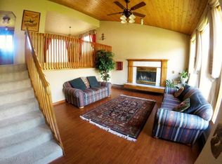 18724 Mills Bay Dr, Eagle River, AK 99577
