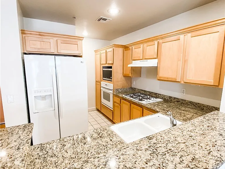 75 E Agate Ave #401 — Photo 4