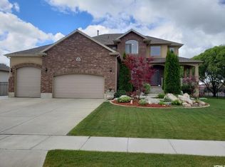 2687 W 2500 N, Farr West, UT 84404