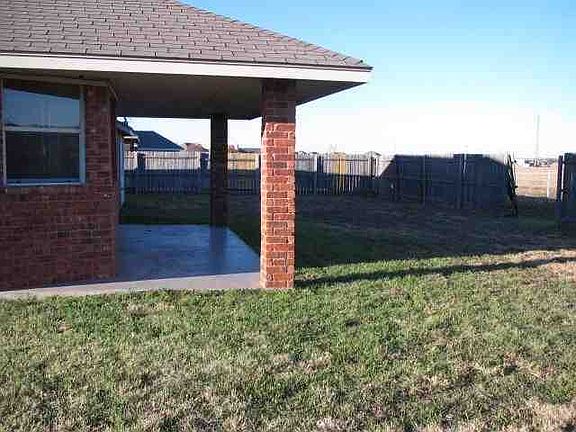 4th image of 4401 SW Parkway Dr