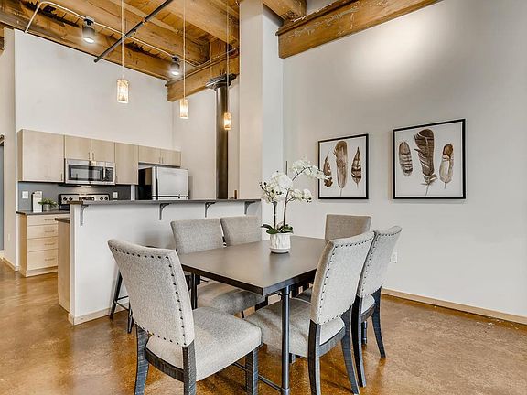 4th image of 406 Wacouta St Unit 203