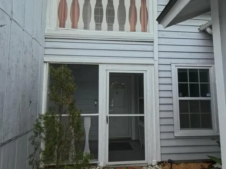 3054 Cobblewood Ln W — Photo 1
