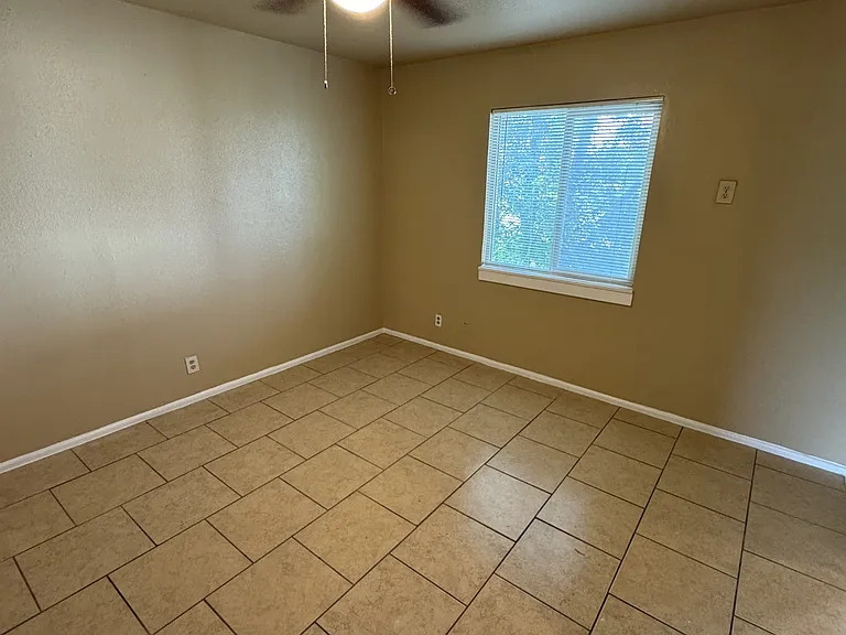 216 Lucas St #6 — Photo 7